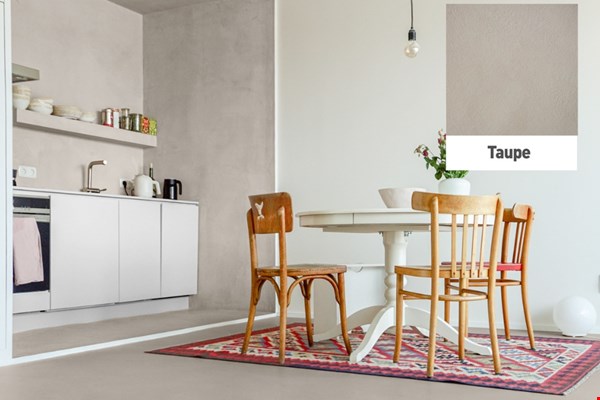 Een industriële betonlook voor een prikkie door je vloer te coaten